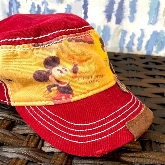 *RARE* Walt Disney World Mickey Mouse cap/hat. In like new condition! - Picture 3 of 4